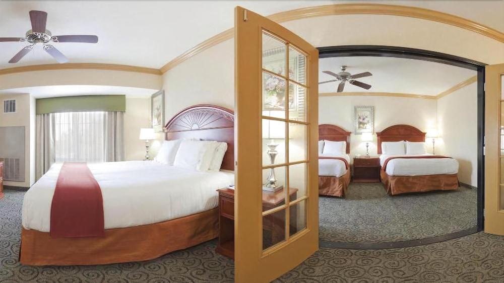Holiday Inn Express & Suites Bakersfield Central By Ihg Exteriör bild