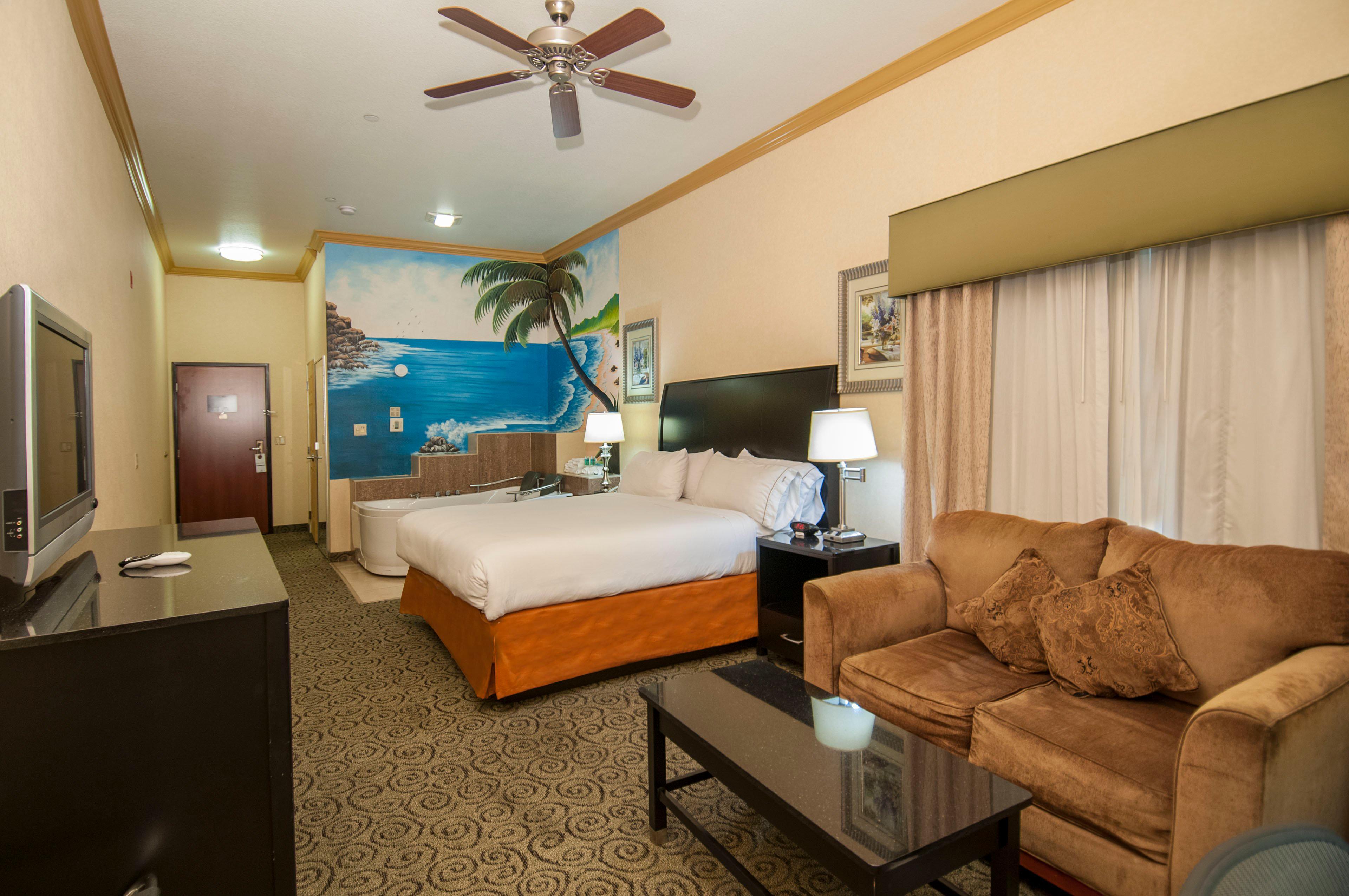 Holiday Inn Express & Suites Bakersfield Central By Ihg Exteriör bild