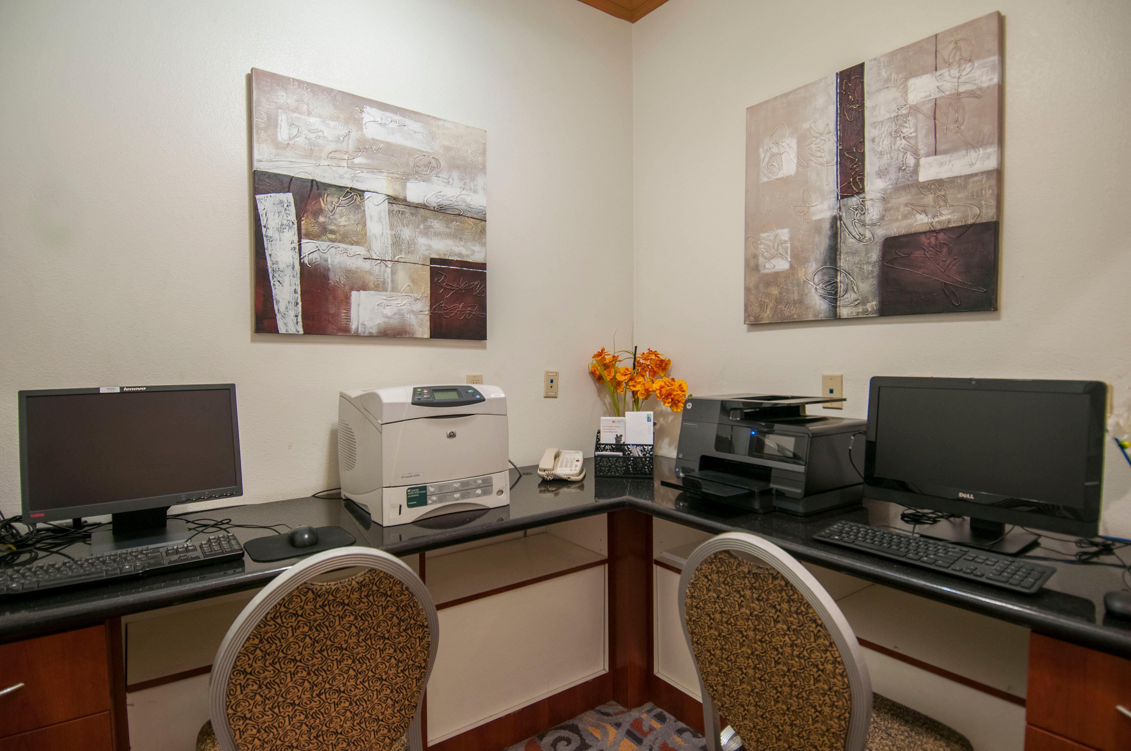 Holiday Inn Express & Suites Bakersfield Central By Ihg Exteriör bild