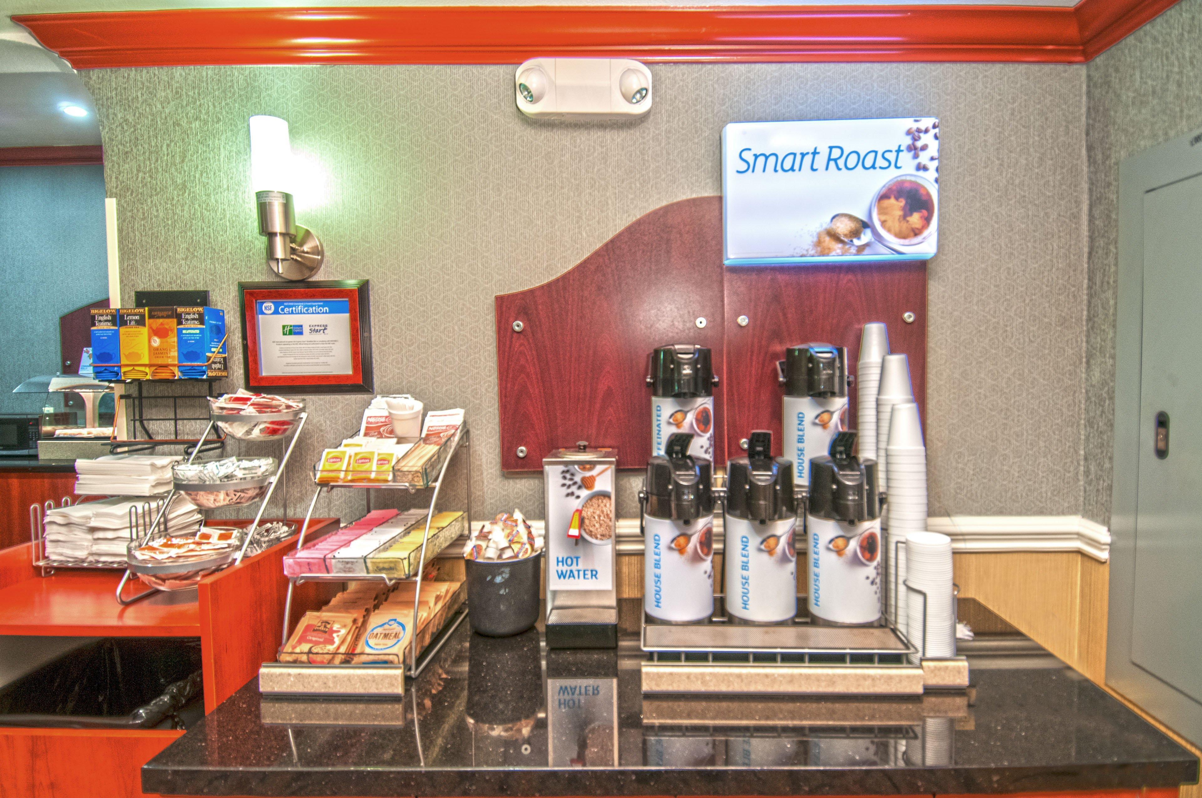 Holiday Inn Express & Suites Bakersfield Central By Ihg Exteriör bild