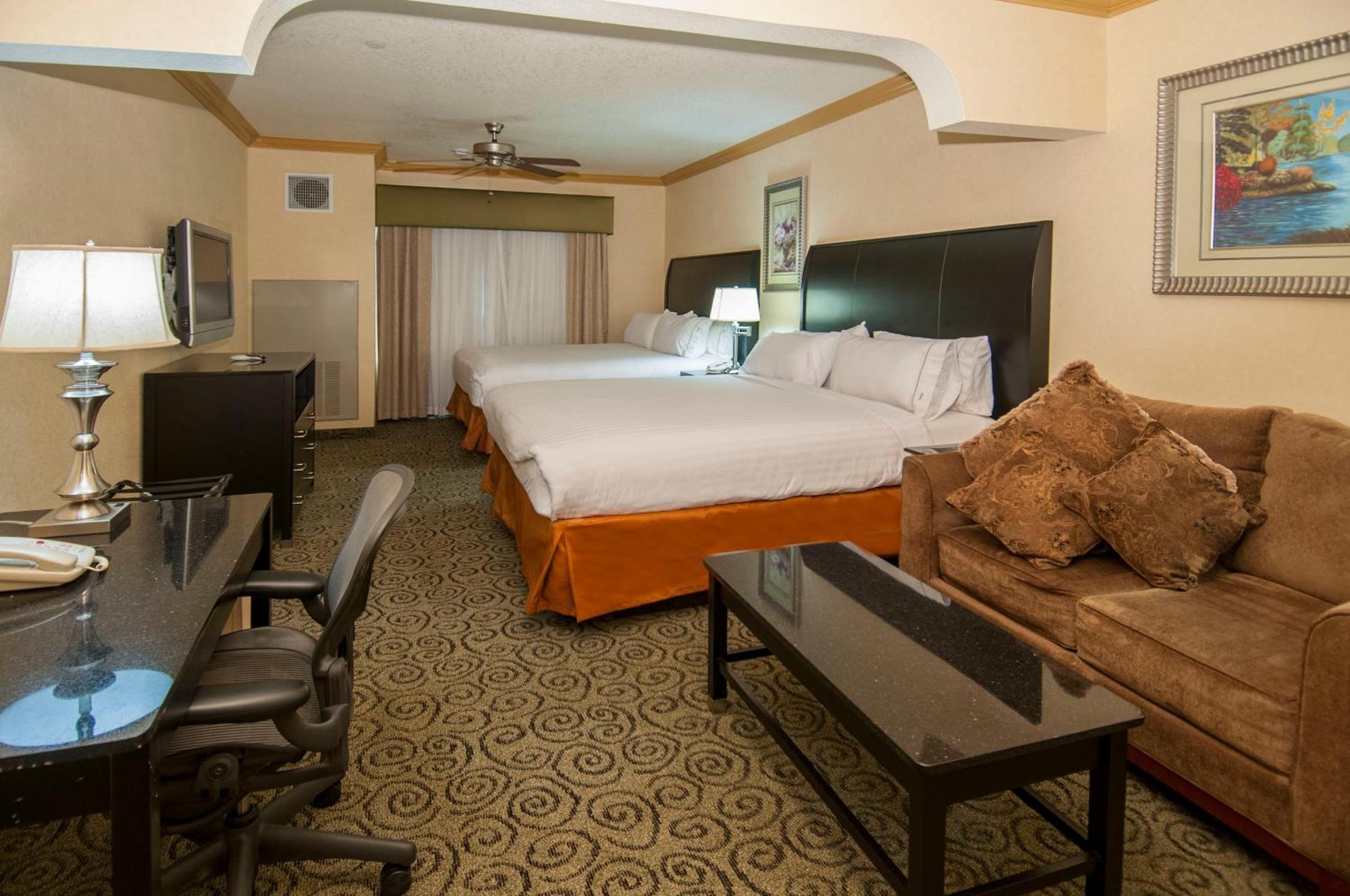 Holiday Inn Express & Suites Bakersfield Central By Ihg Exteriör bild