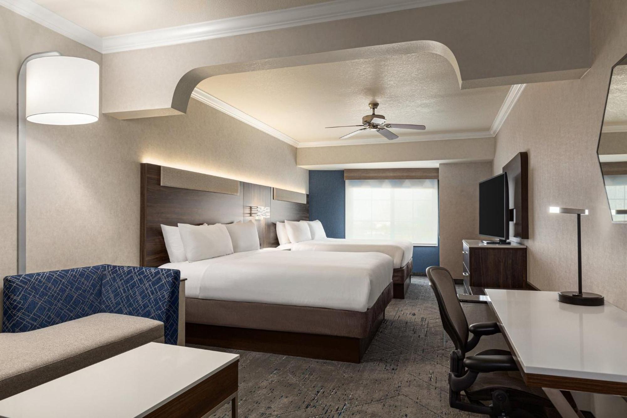 Holiday Inn Express & Suites Bakersfield Central By Ihg Exteriör bild
