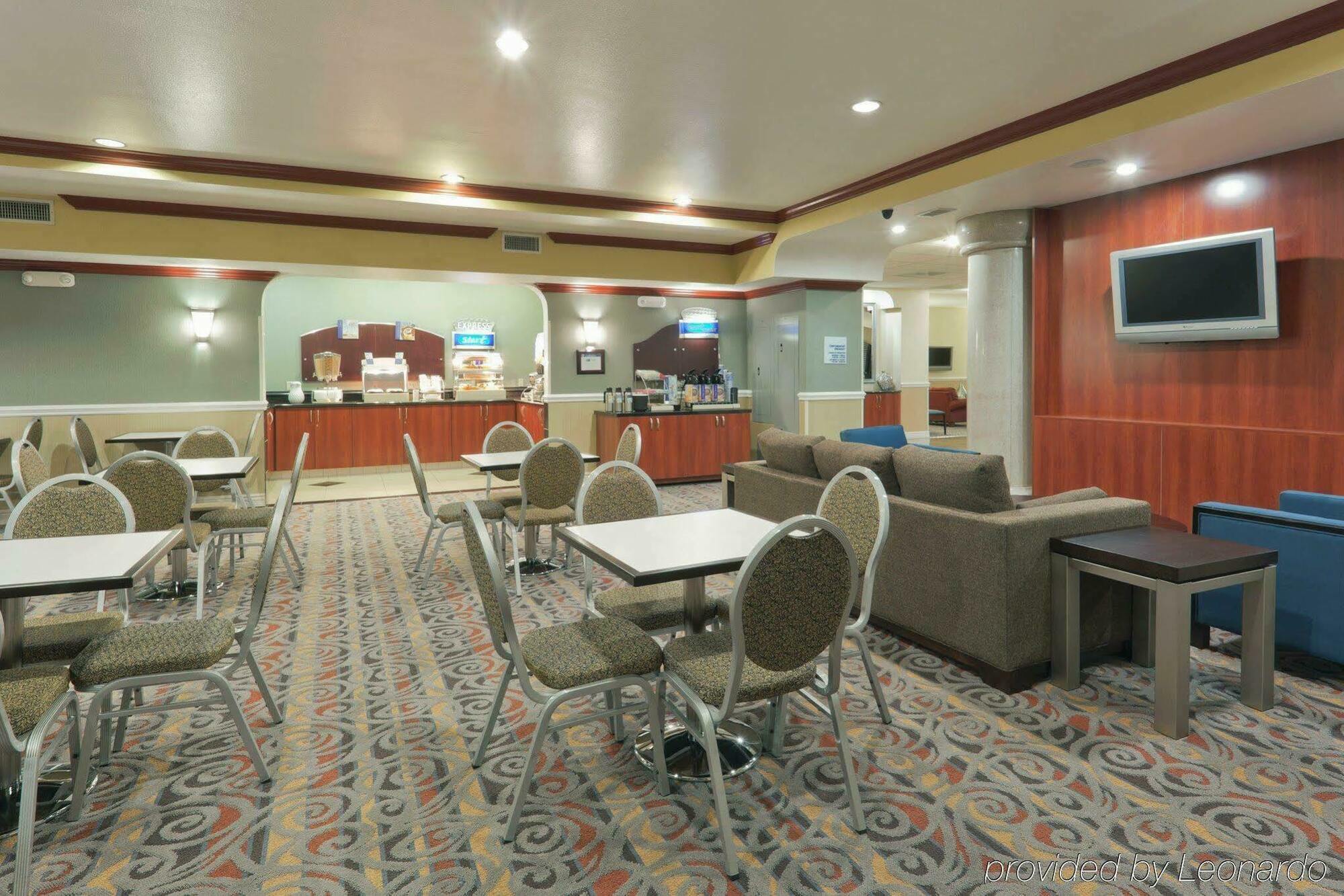 Holiday Inn Express & Suites Bakersfield Central By Ihg Restaurang bild